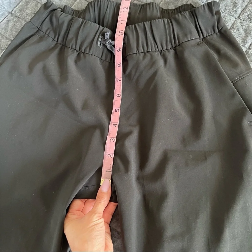 Lululemon Pants Womens 6 On The Fly Jogger 27